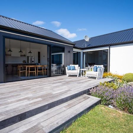 Lake House - Te Anau Holiday Home المظهر الخارجي الصورة