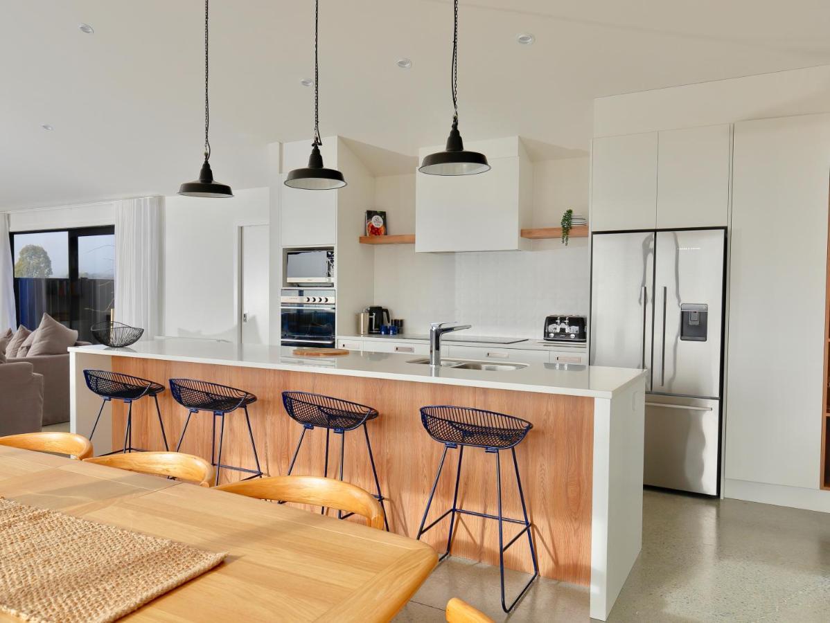 Lake House - Te Anau Holiday Home المظهر الخارجي الصورة