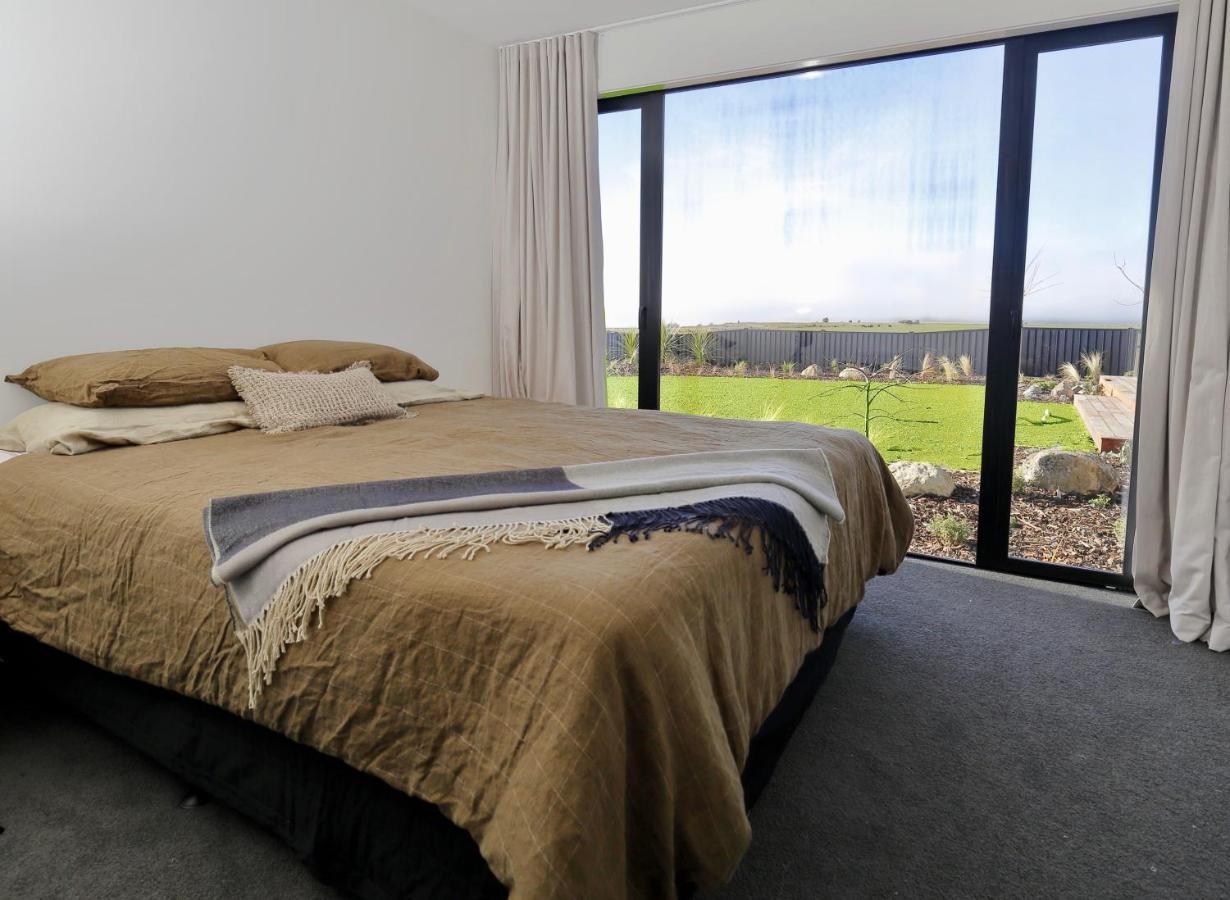 Lake House - Te Anau Holiday Home المظهر الخارجي الصورة