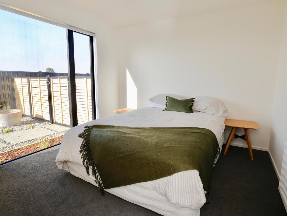 Lake House - Te Anau Holiday Home المظهر الخارجي الصورة