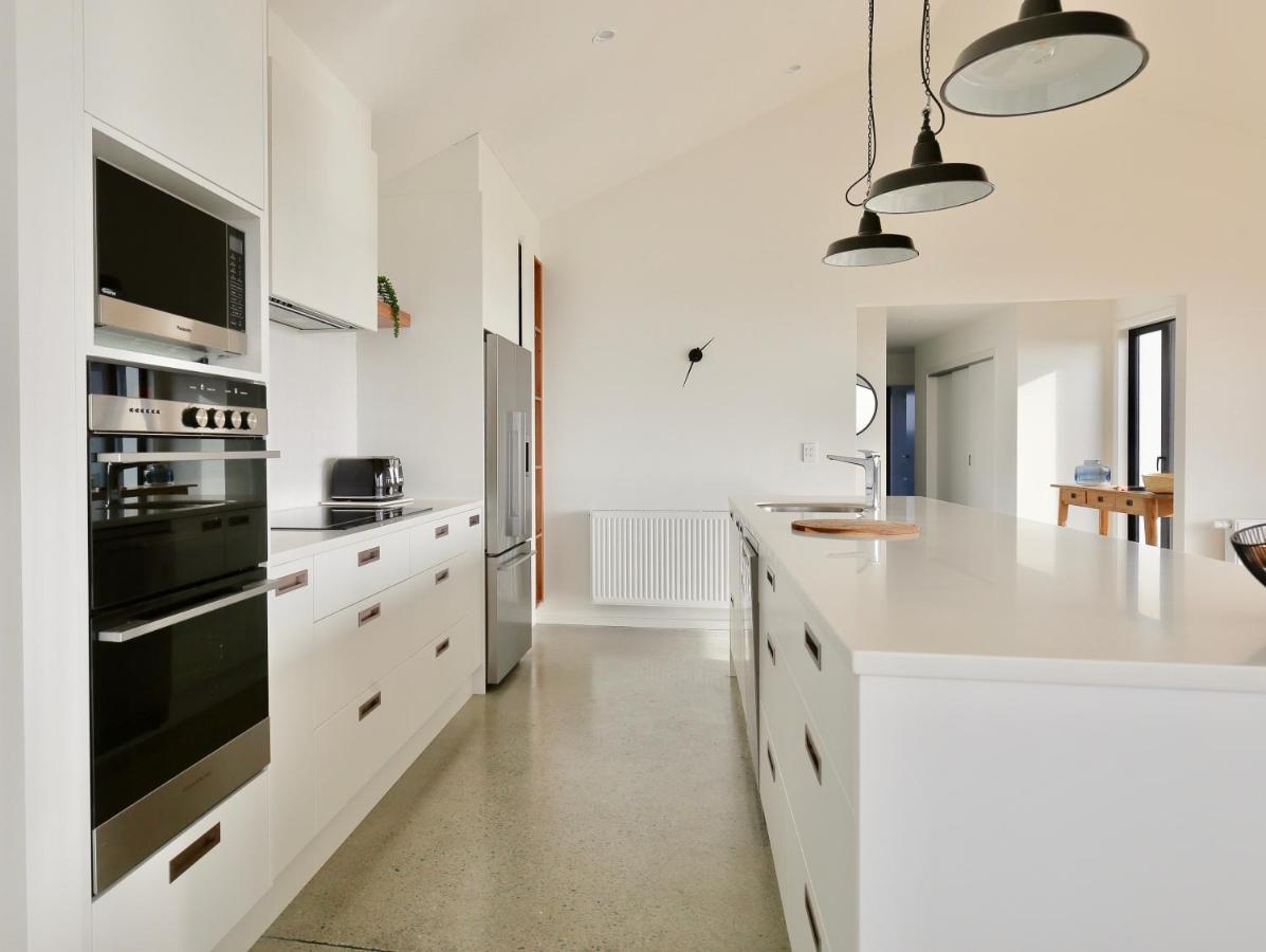 Lake House - Te Anau Holiday Home المظهر الخارجي الصورة