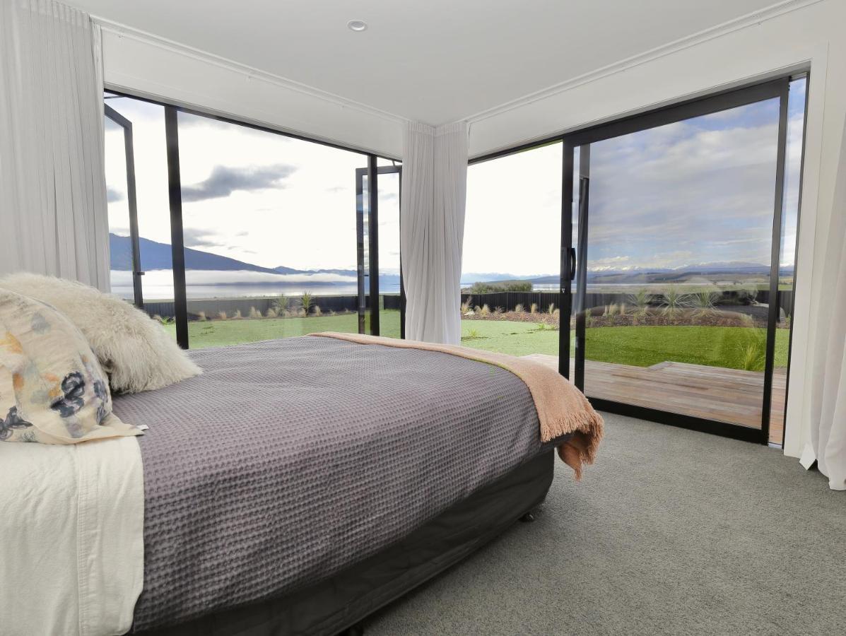 Lake House - Te Anau Holiday Home المظهر الخارجي الصورة