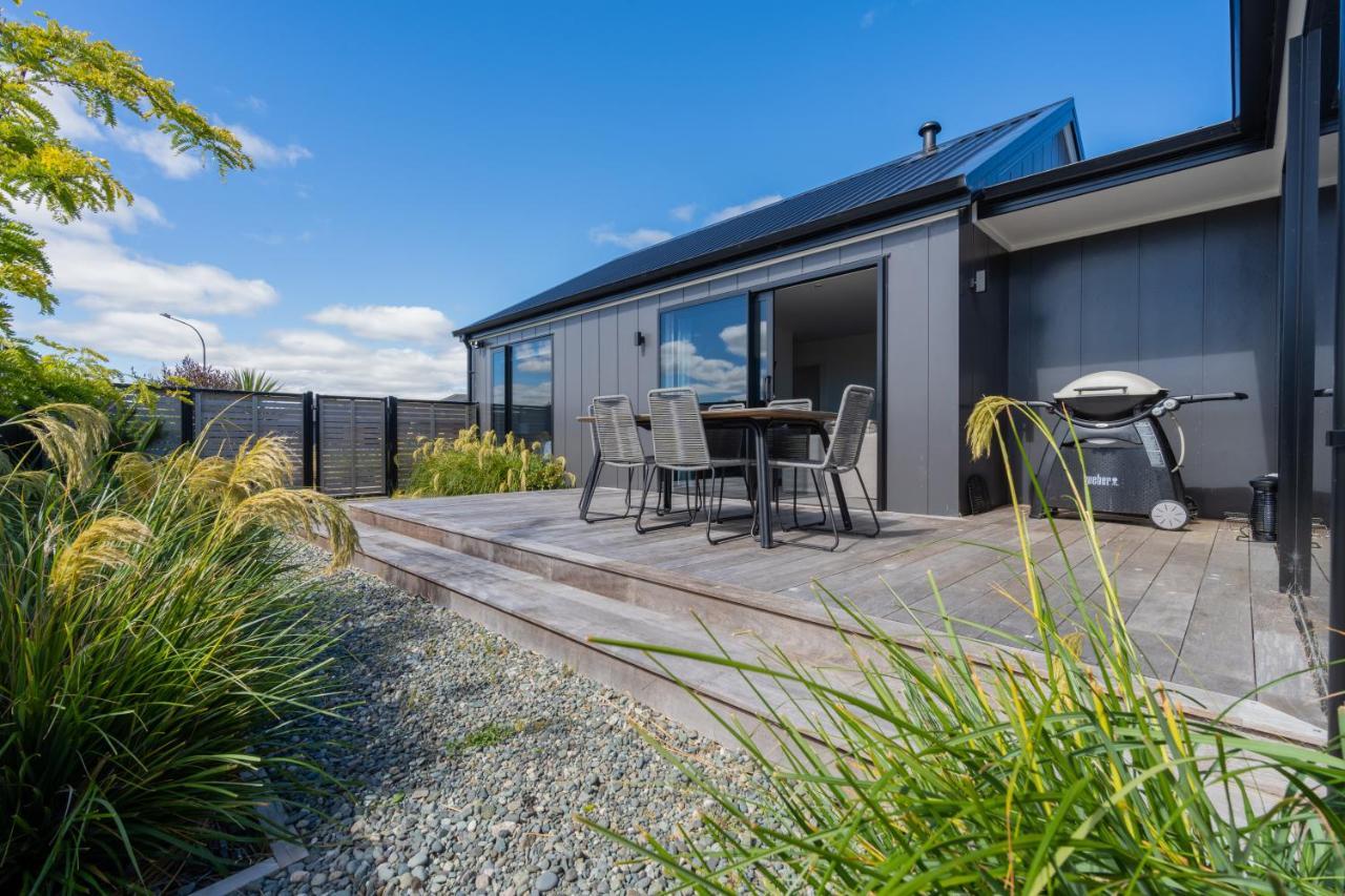 Lake House - Te Anau Holiday Home المظهر الخارجي الصورة