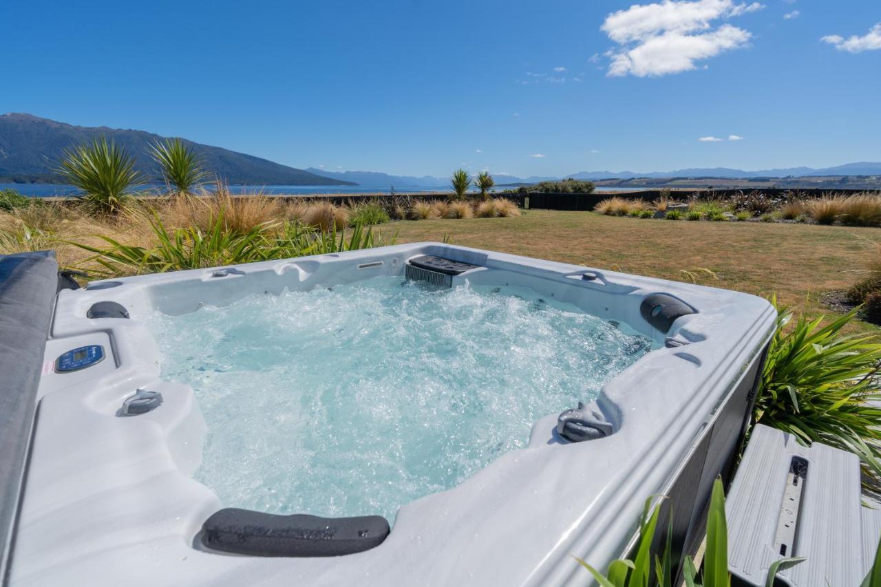Lake House - Te Anau Holiday Home المظهر الخارجي الصورة