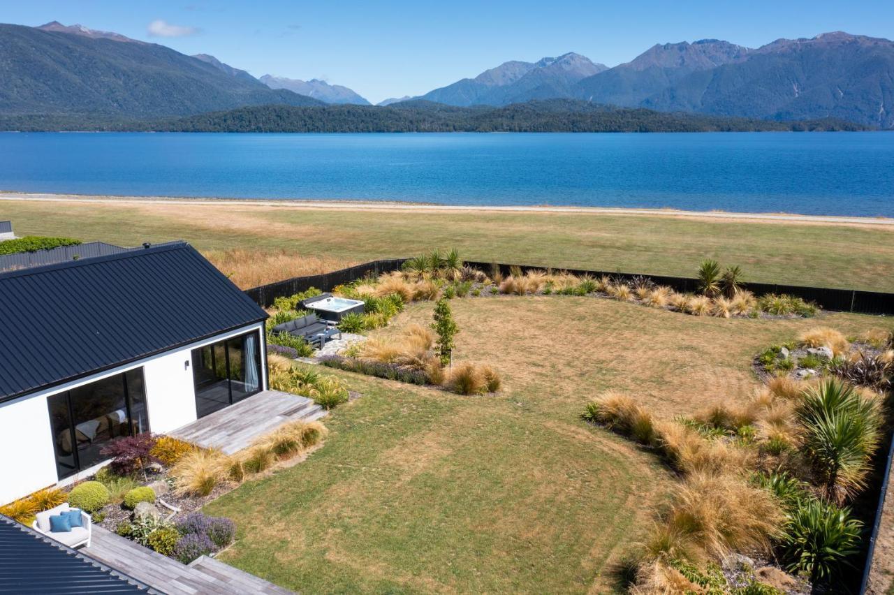 Lake House - Te Anau Holiday Home المظهر الخارجي الصورة